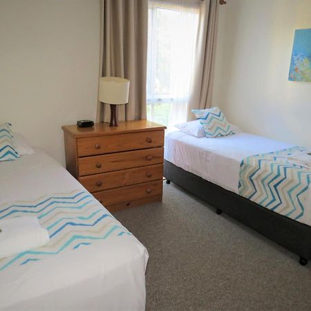 The Shores Holiday Apartments Mackay Δωμάτιο φωτογραφία